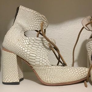 Freebird - Joyce Booties